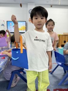中一班陈子灏：笑脸包包